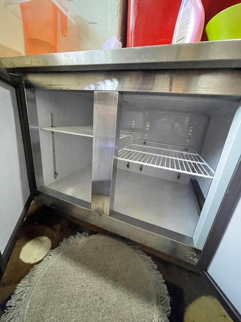 Commercial 2Door Table Top Chiller, TV & Home Appliances, Kitchen