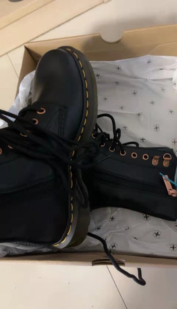 Doc martens hotsell fines