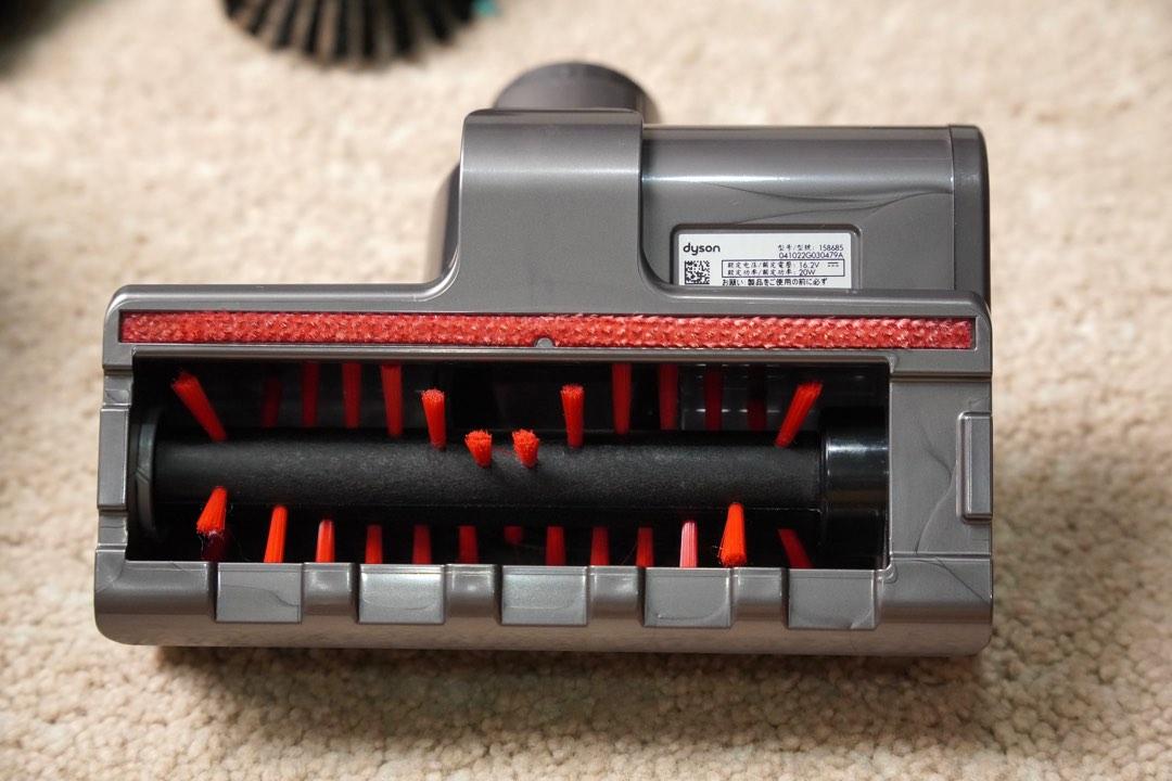 Dyson V8 slim fluffy + cordless vacuum (2 yr warranty Harvey Norman
