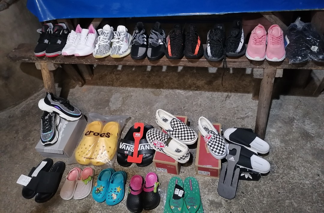 Factory pull out shoes hotsell