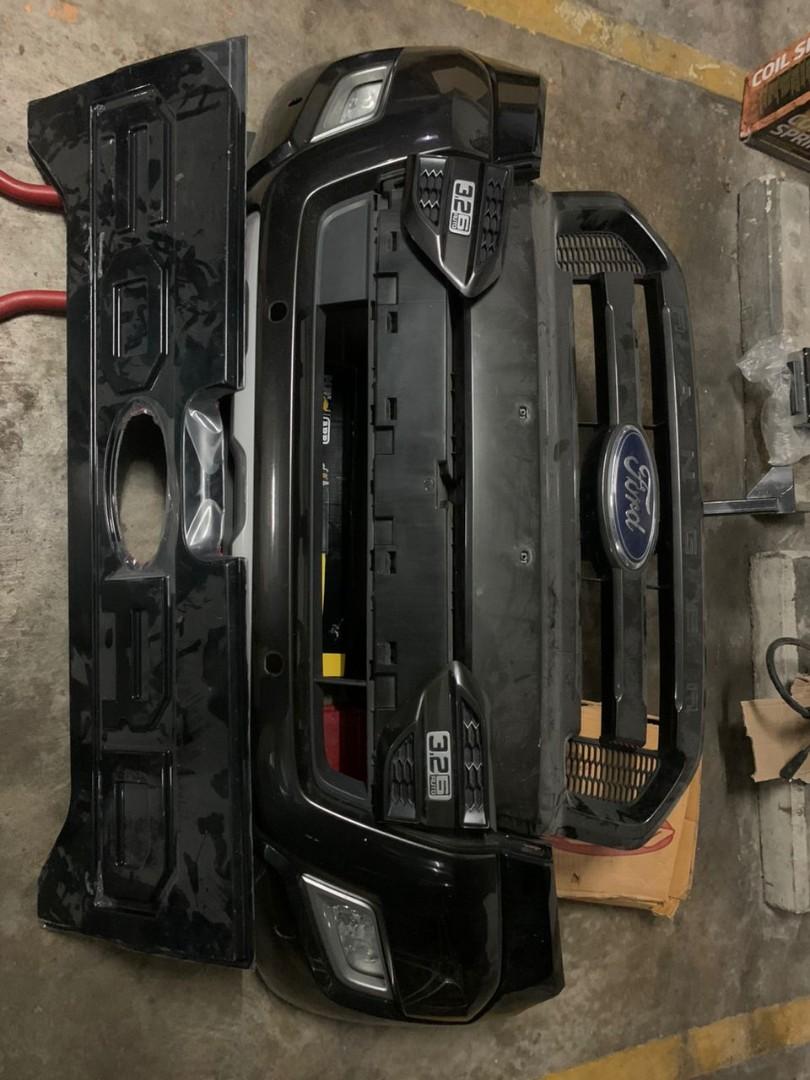 Front bumper with fog lights, grill +back door cover, Auto Accessories