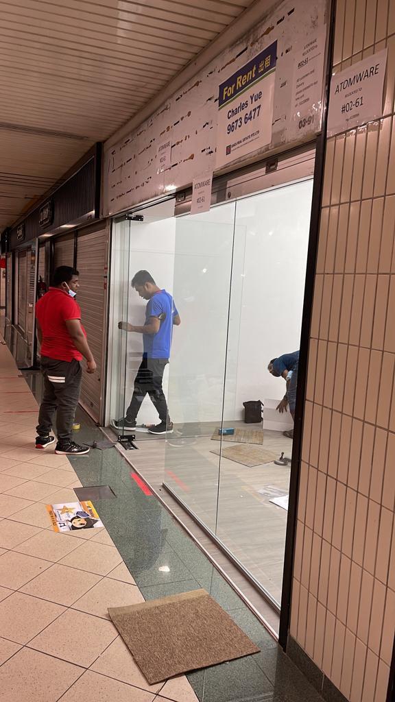 glass glass repair glass hinges. toilet doors. glass door