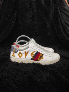 Gucci ACE Embroidered Loved sneakers