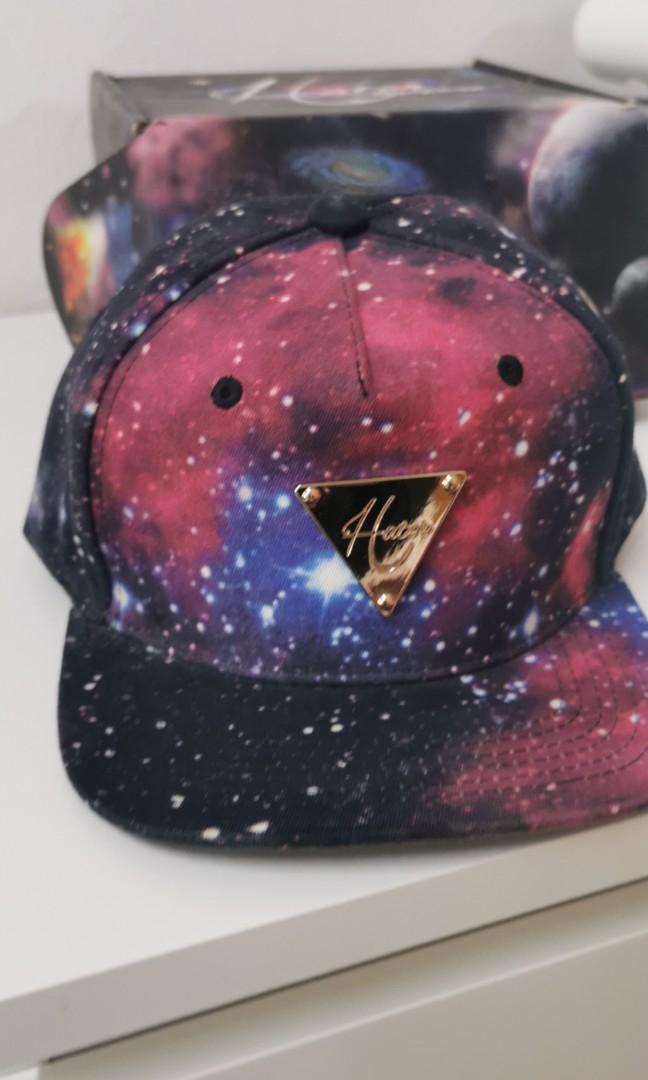 Hater galaxy top snapback