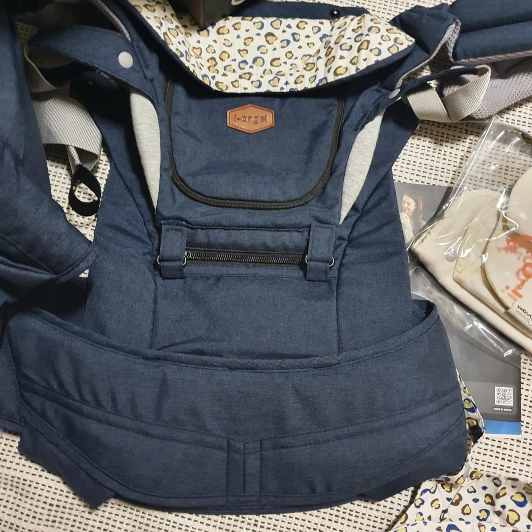 Hipseat Carrier Iangel 4 in 1, Babies & Kids, Going Out, Carriers & Slings on Carousell