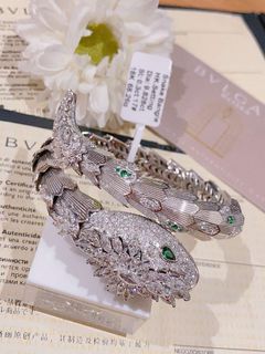 (Category: ) located in . Submitted by colinejewelryshoppe (Listing ID 1190550568, Image 1). Description: .