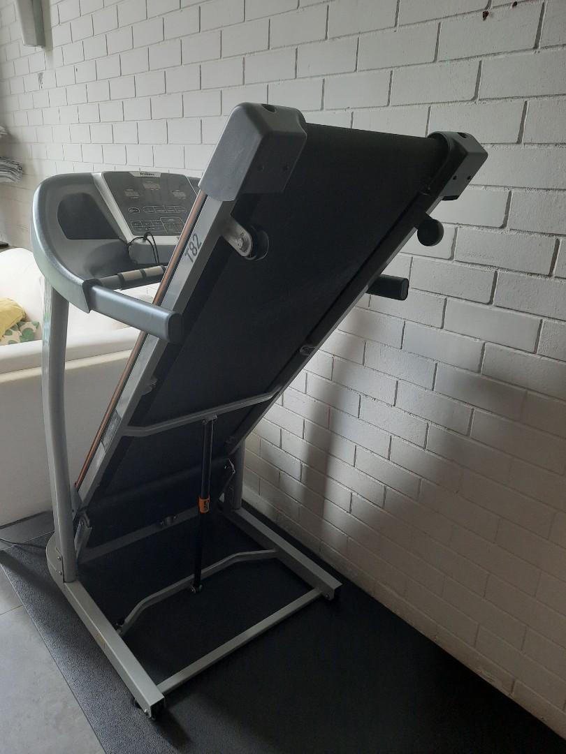 Johnson Fitness Tempo T82 Treadmill