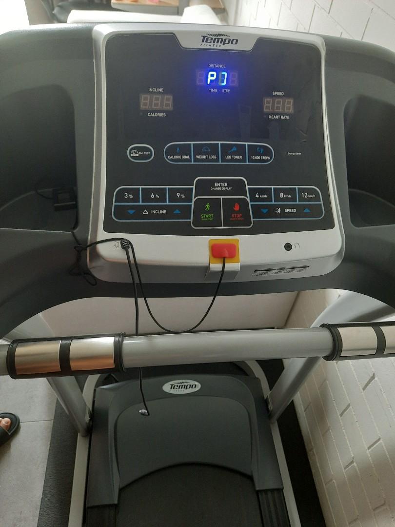 Johnson Fitness Tempo T82 Treadmill