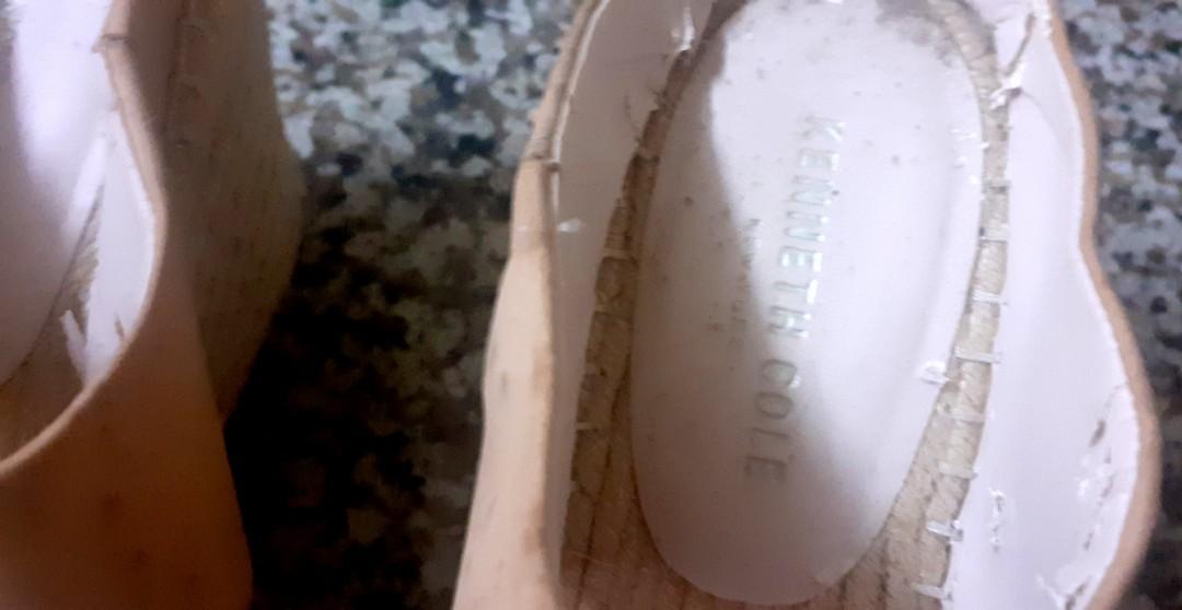 Kenneth cole (Category: Wedges) located in Zamboanga. Submitted by goodforless (Listing ID 1190549306, Image 2). Description: selling brandnew kennth cole abaka but that can b clean po.