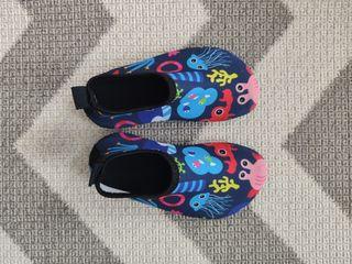Kids beach shoes