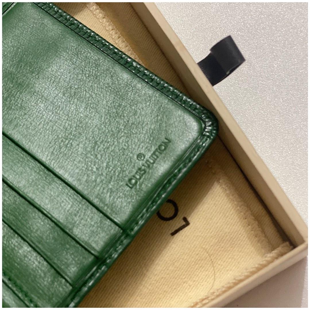 Louis Vuitton Green Epi Leather Borneo Men's Bifold Wallet Slender Multiple  For Sale at 1stDibs