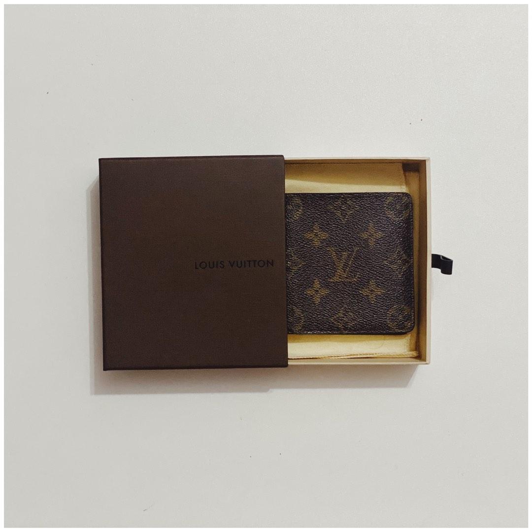 Louis Vuitton Men Wallet Monogram . Authentic, Men's Fashion, Watches &  Accessories, Wallets & Card Holders on Carousell