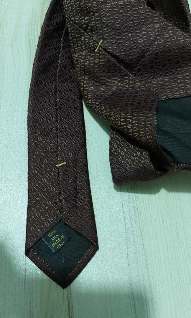 modern suit without tie
