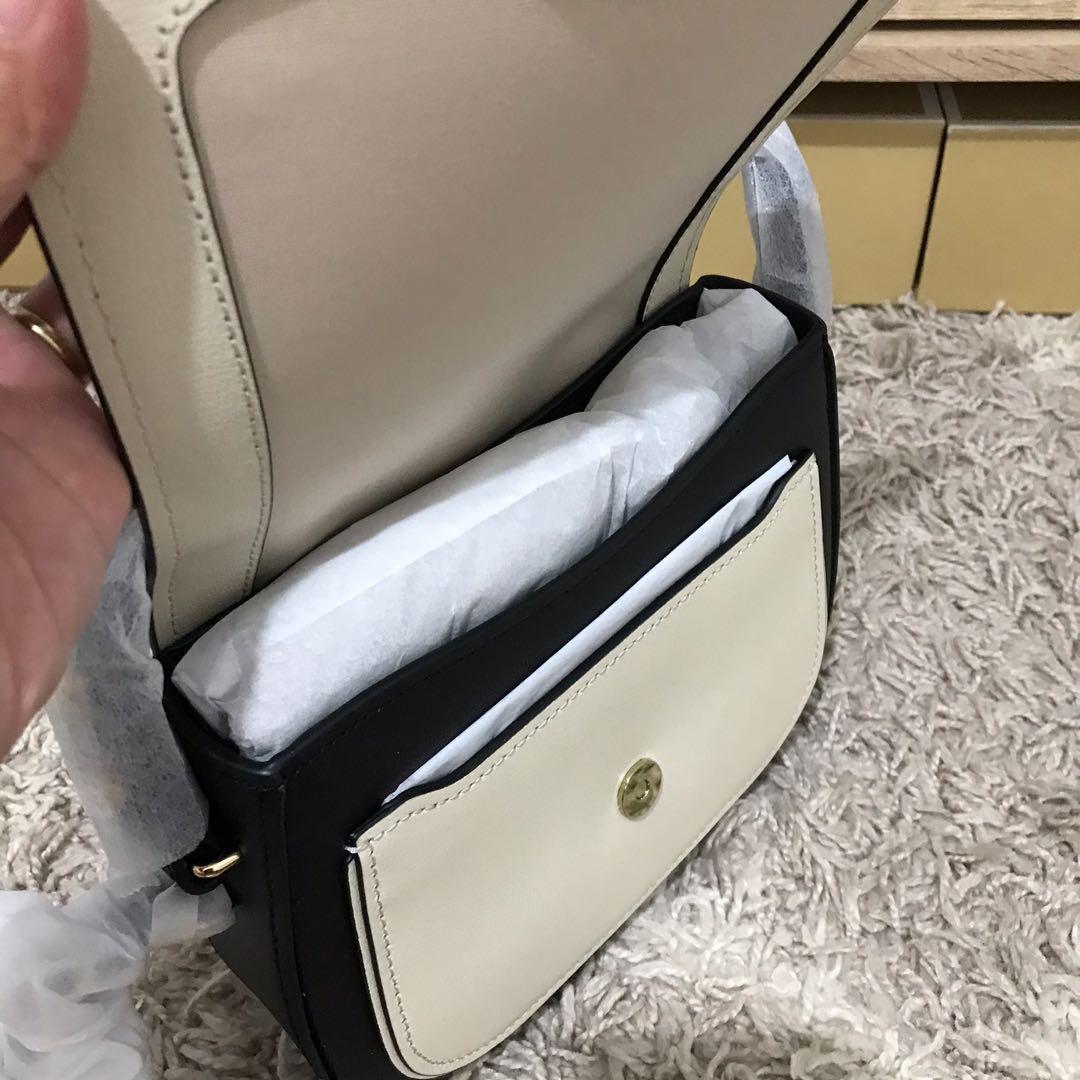 Marc jacobs rider in smoked almond, Women's Fashion, Bags & Wallets