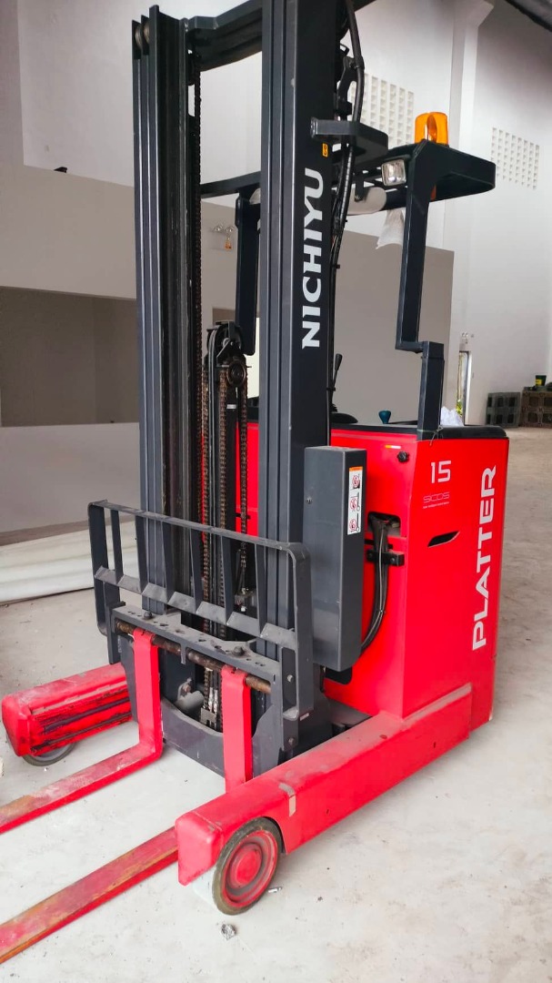 Nichiyu Electric Reach Truck, Commercial & Industrial, Industrial