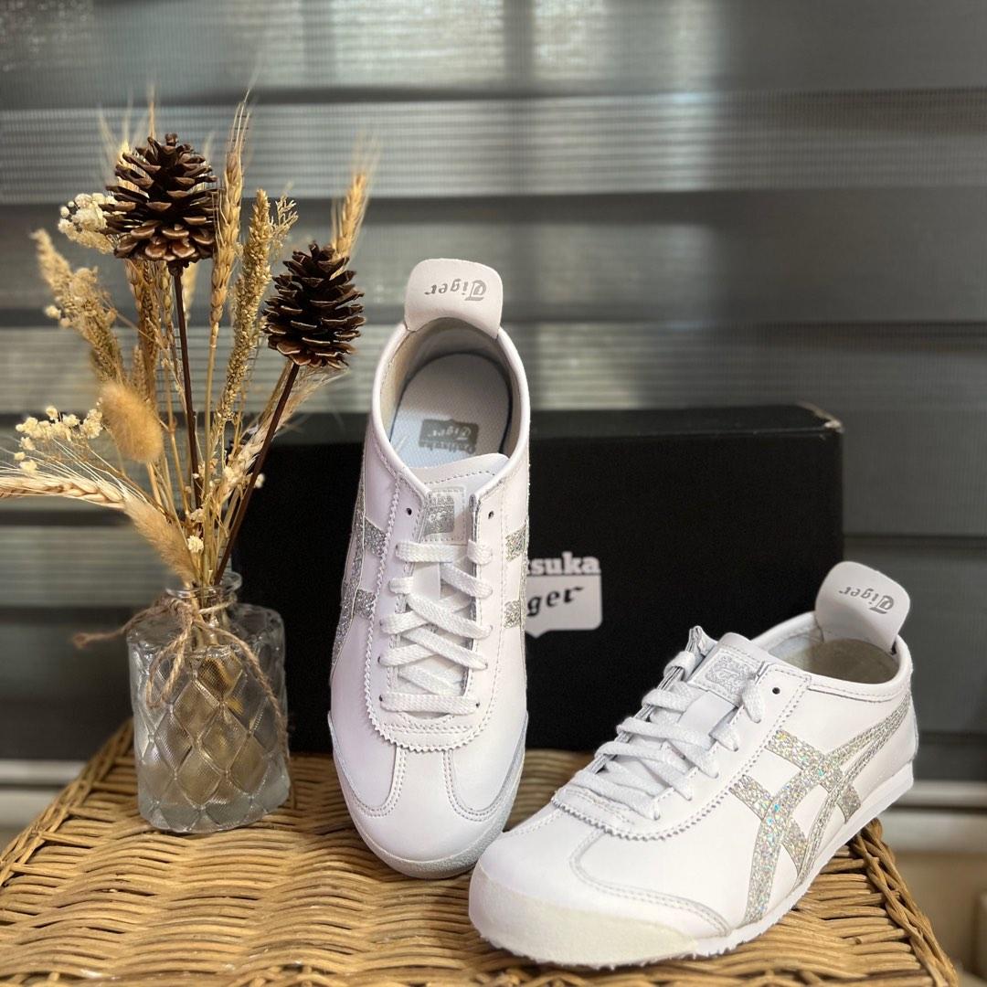 onitsuka triple black