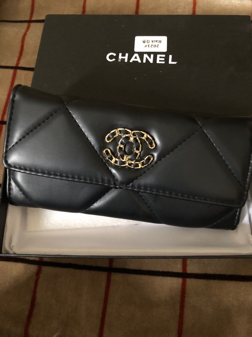 Timelessclassique leather card wallet Chanel Black in Leather  25437178