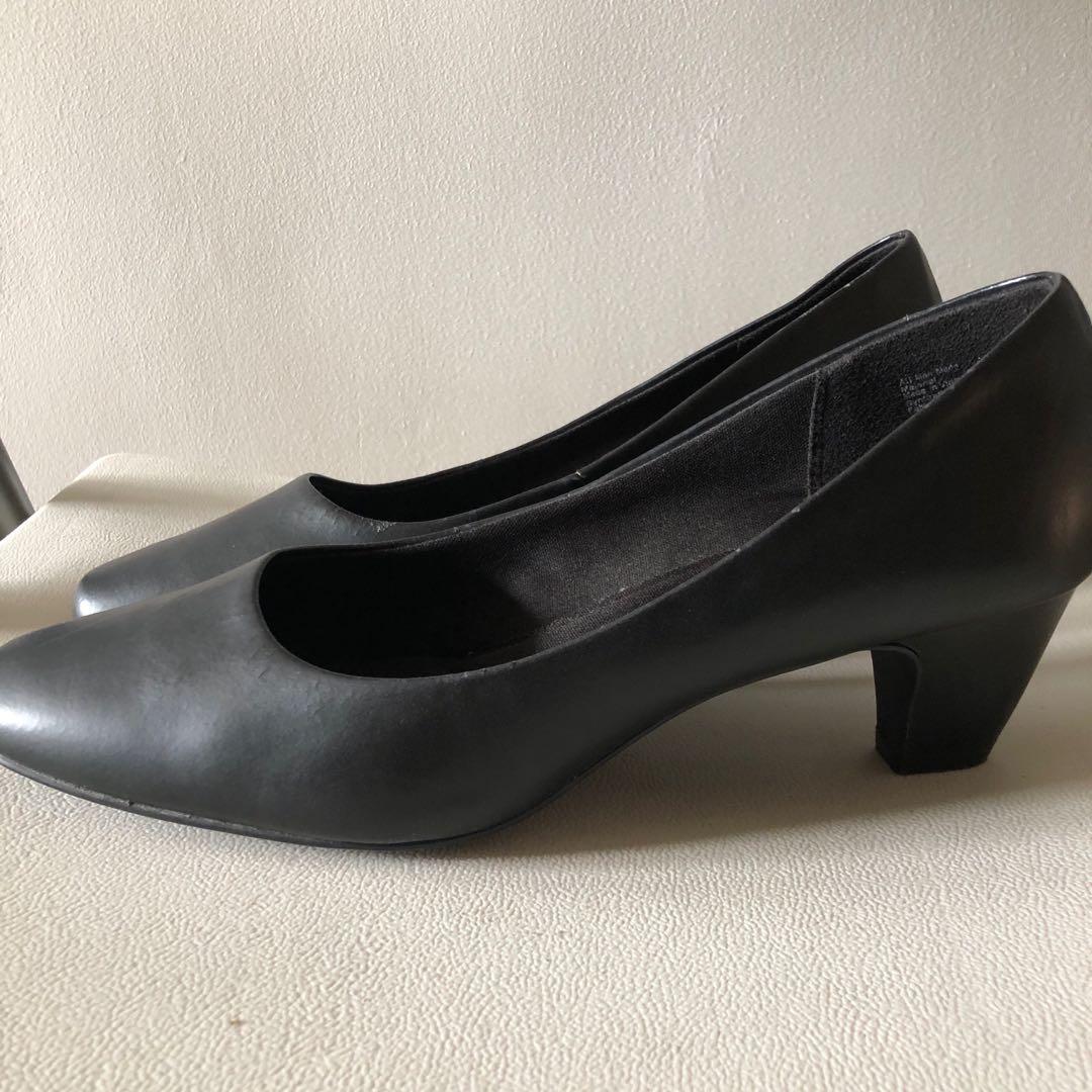 11 wide heels shop