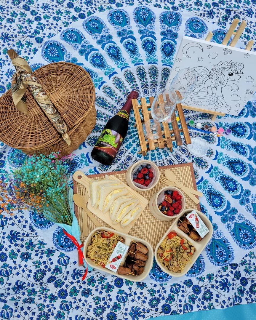 PICNIC BASKET RATTAN RENTAL, Furniture & Home Living, Home Improvement