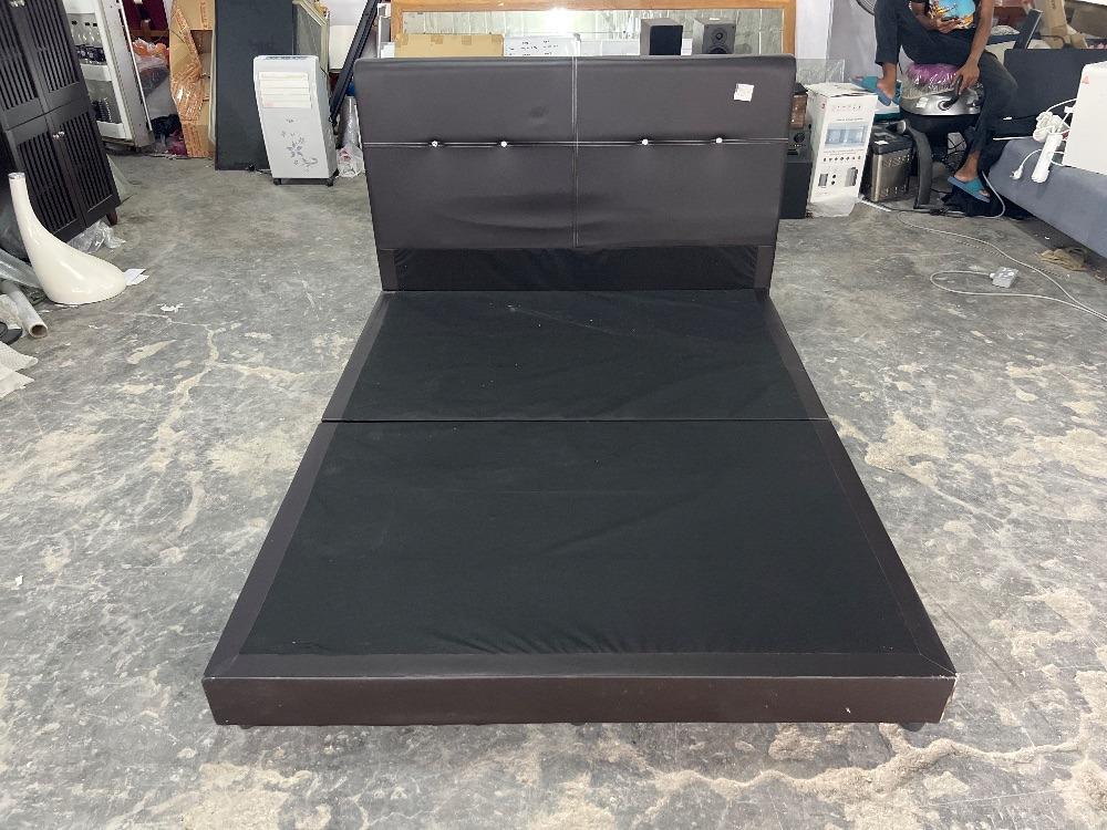 PU Leather Queen Size Bed Frame Black Colour / Rangka Katil Saiz Queen