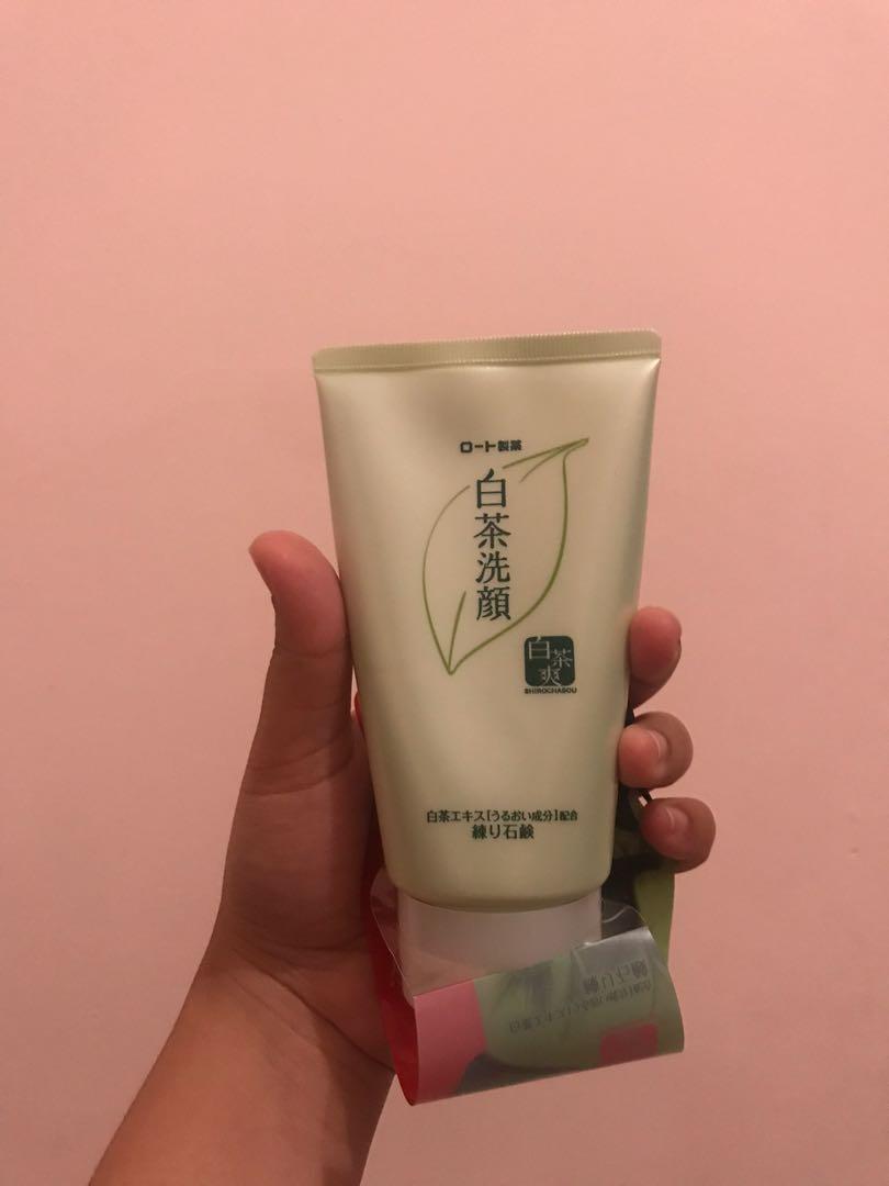Rohto Shirochasou White Tea Face Wash, Kesehatan & Kecantikan, Kulit