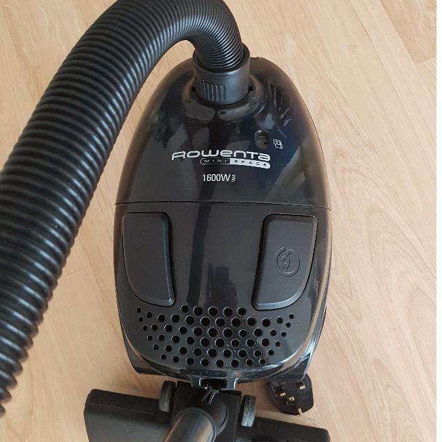 Rand bleek bekennen ROWENTA - MINI SPACE VACUUM CLEANER - RO1845 - 1600W, Furniture & Home  Living, Cleaning & Homecare Supplies, Cleaning Tools & Supplies on Carousell