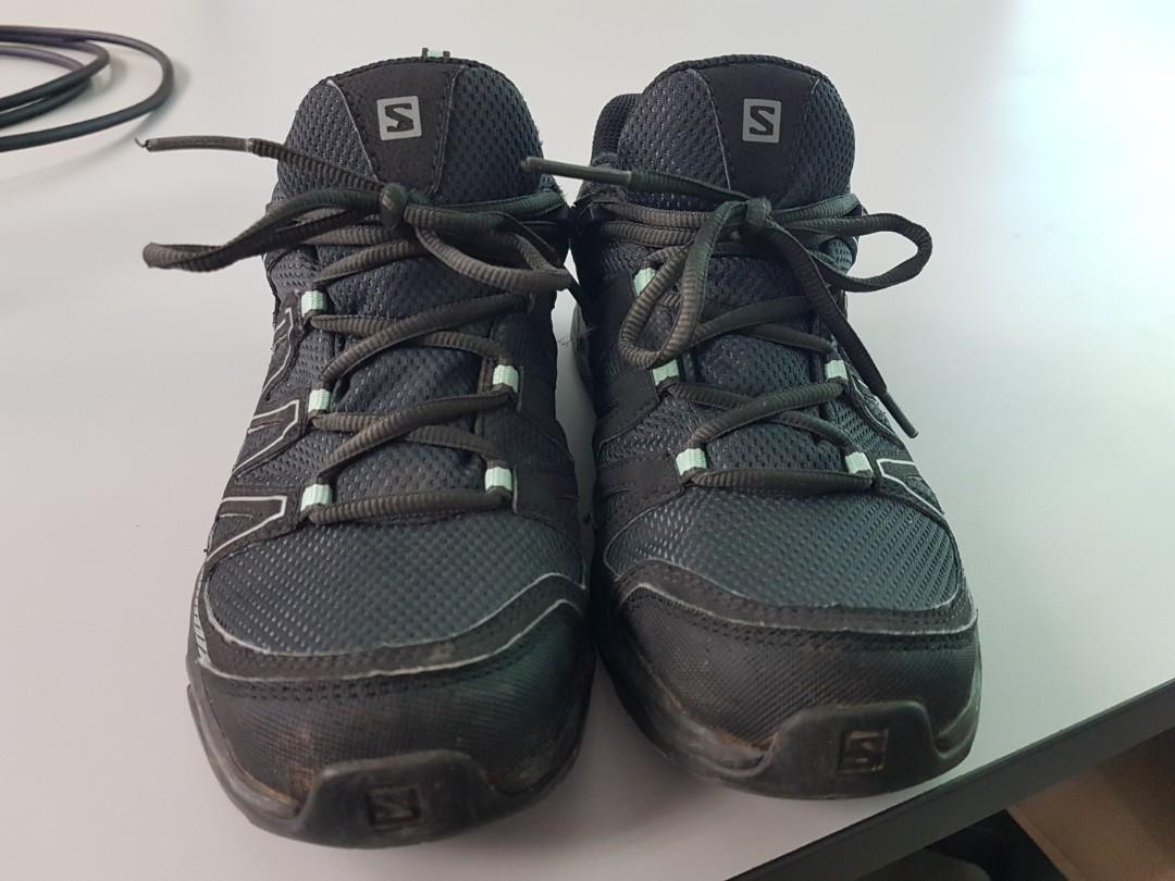 salomon womens pathfinder goretex Sports Equipment Other Sports