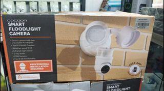 Smart Floodlight Camera/Cocoon