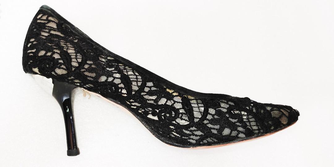 Lace material heels 2025