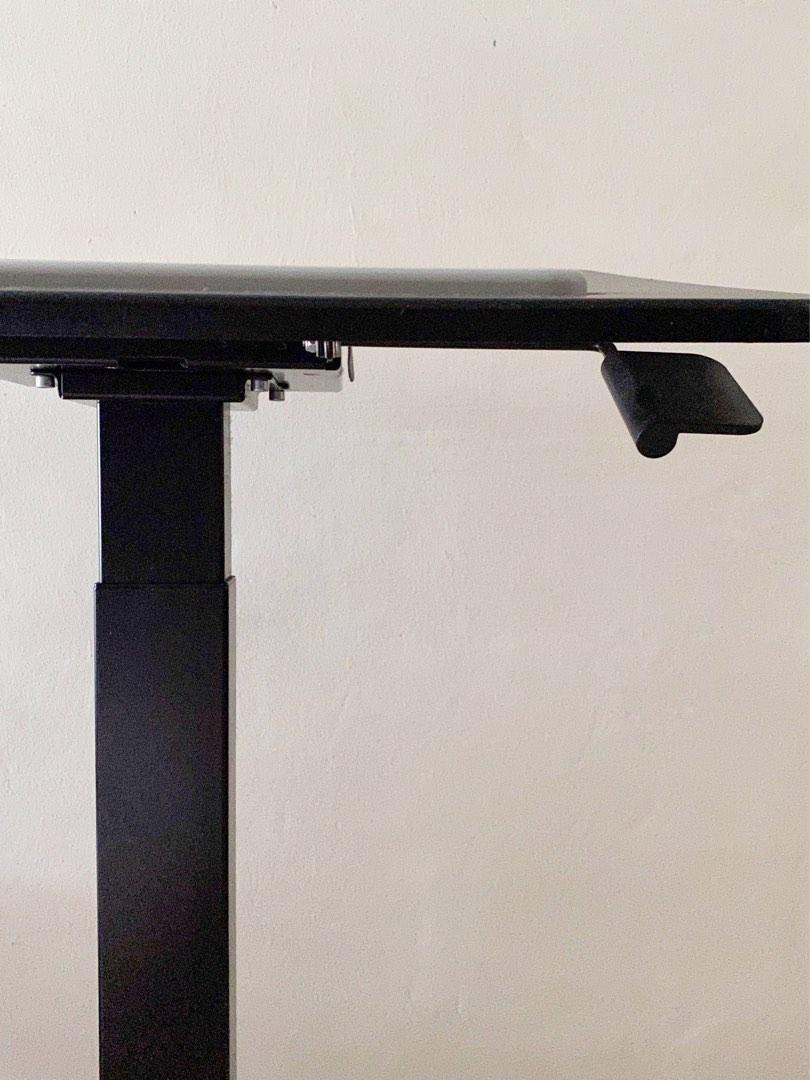 TakeASeat SG Ergonomic Mobile Laptop Table, Furniture & Home Living