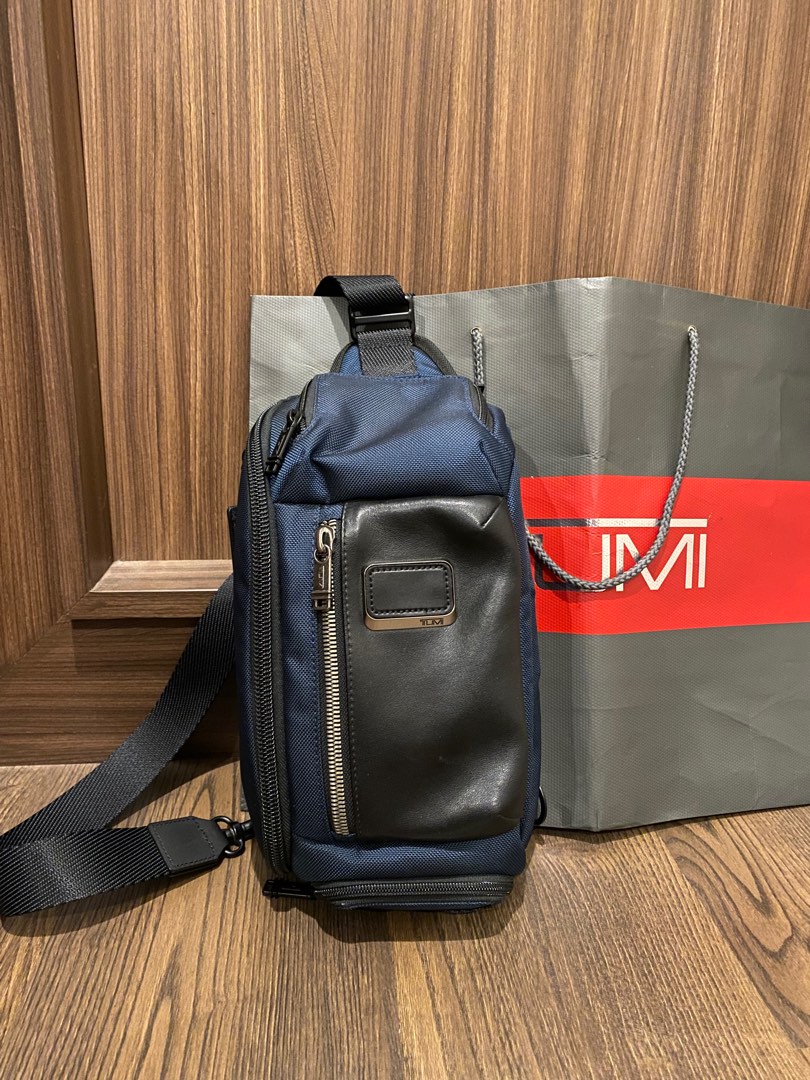 Tumi kelley online sling navy