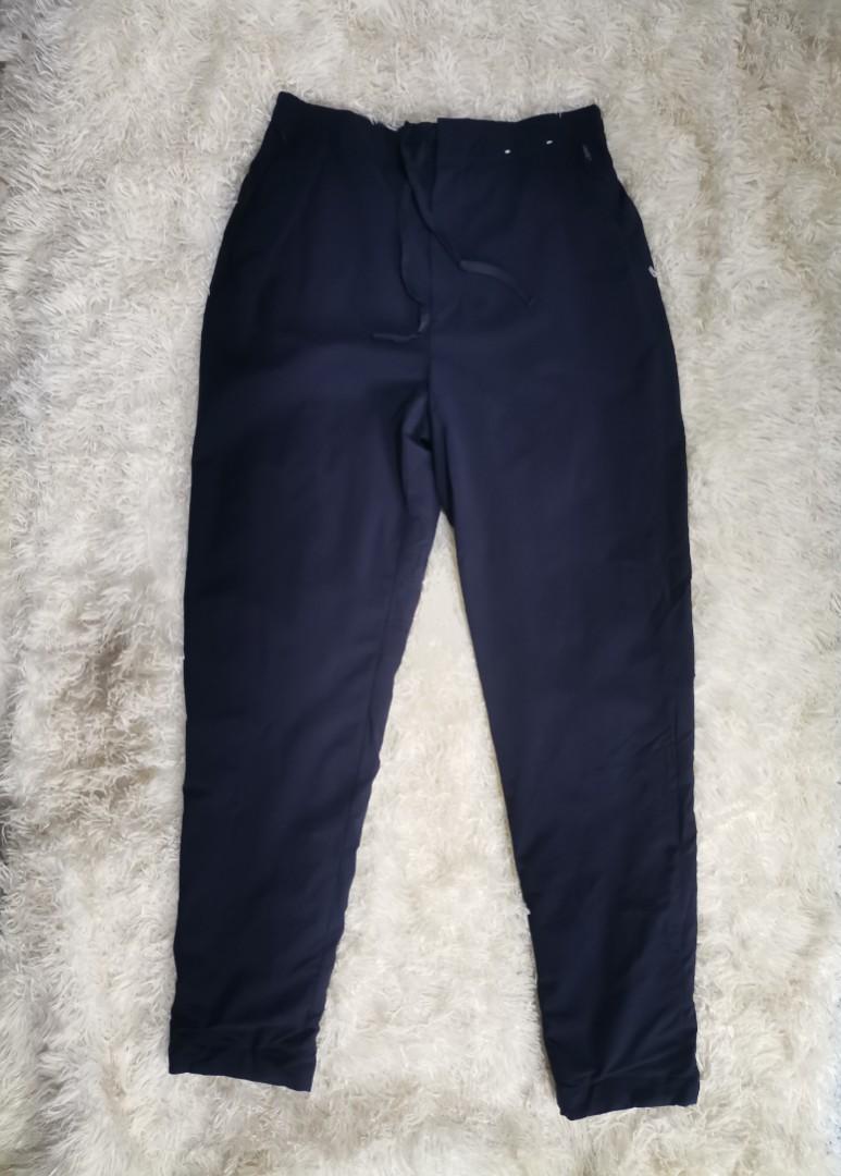Uniqlo heattech warm lined pants, Women's Fashion, Bottoms, Other Bottoms  on Carousell