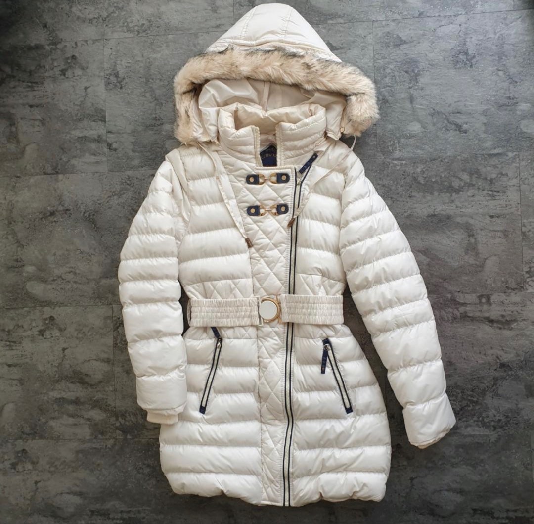 Universal traveller winter hotsell coat