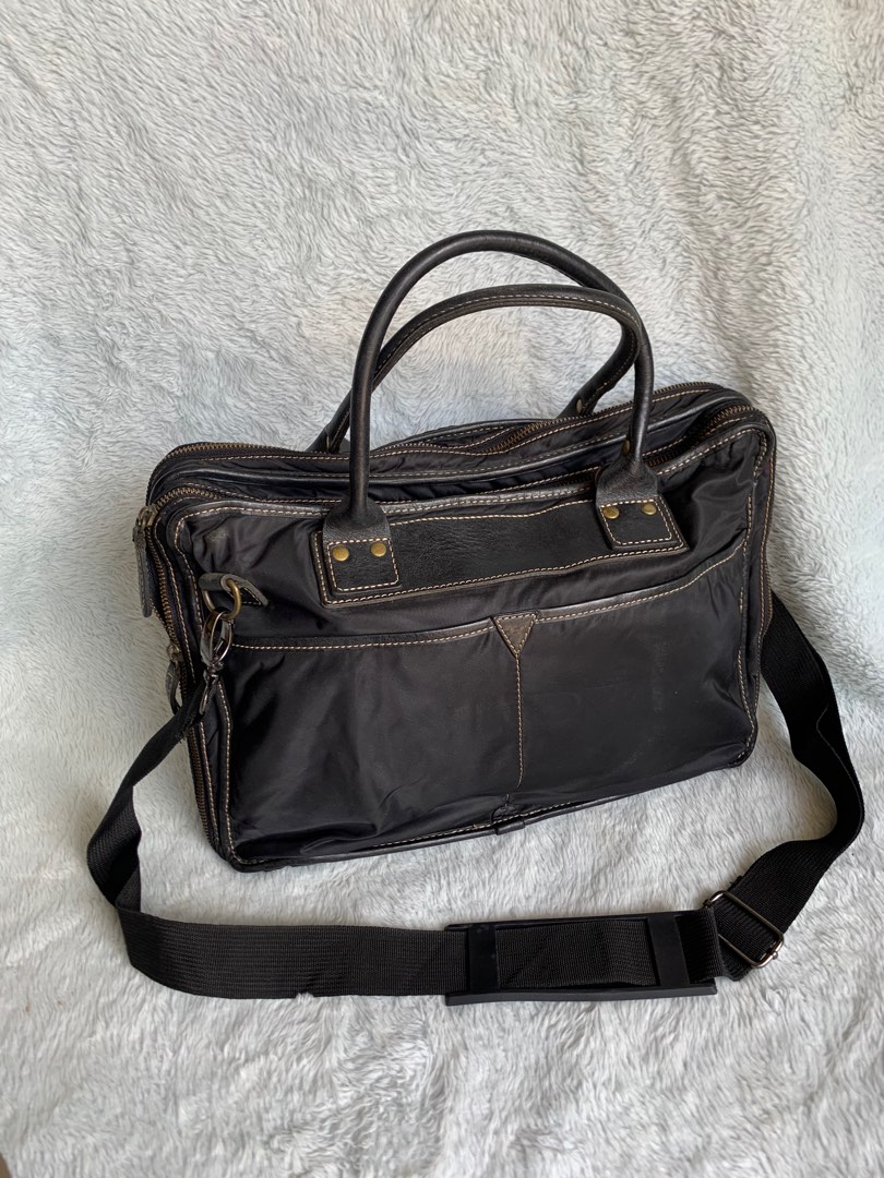 Vintage Laptop Bag, Men's Fashion, Bags, Briefcases on Carousell