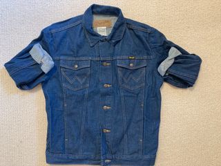 （分類：）位於 。 由 bradchan 提交（商品編號 1190524595，圖片 1）。簡介： 。