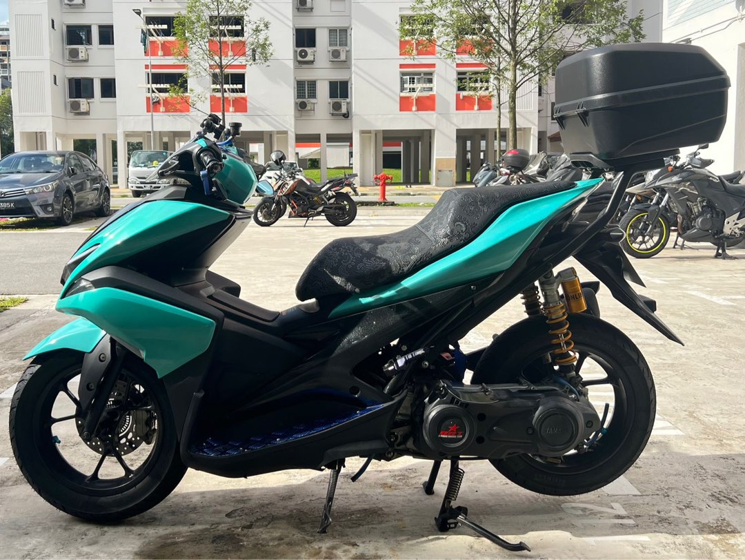 Yamaha Aerox Spray Painting Service, Motorcycles, Motorcycle