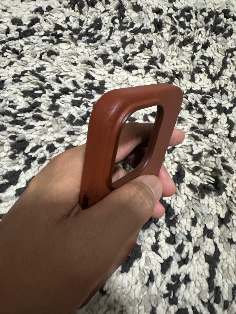 Apple iPhone 14 Pro Leather Case with MagSafe - Umber, Mobile Phones ...