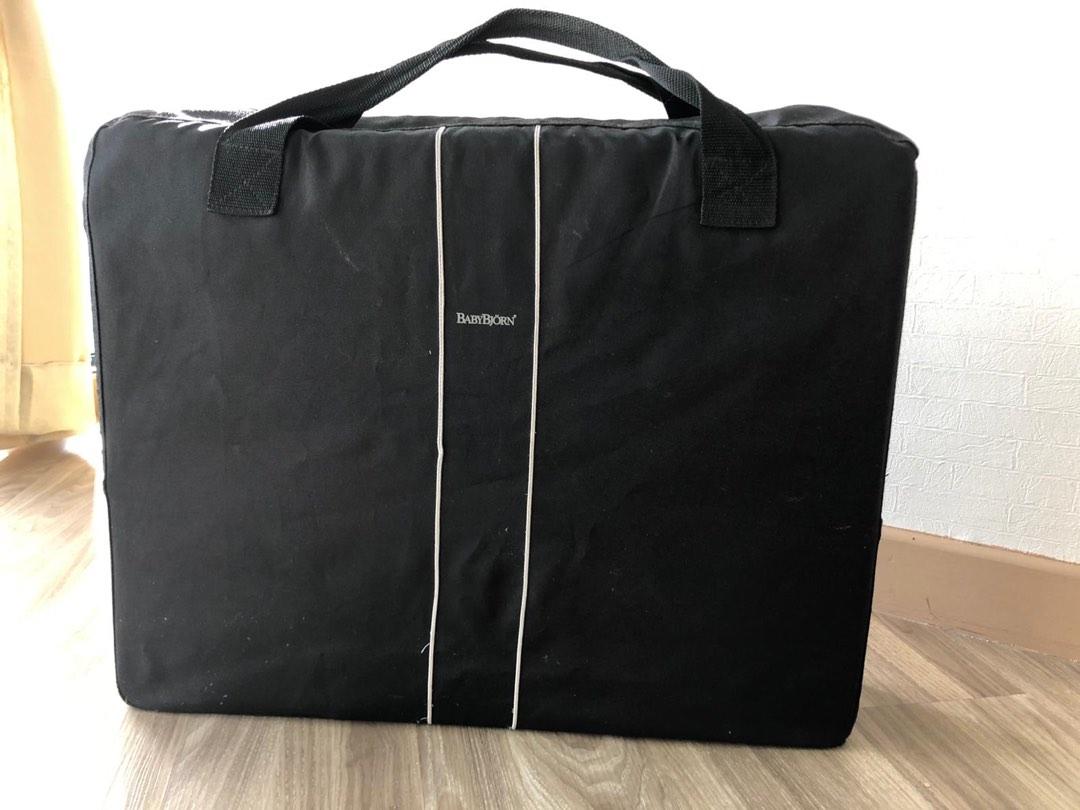 Baby bjorn travel cot black clearance