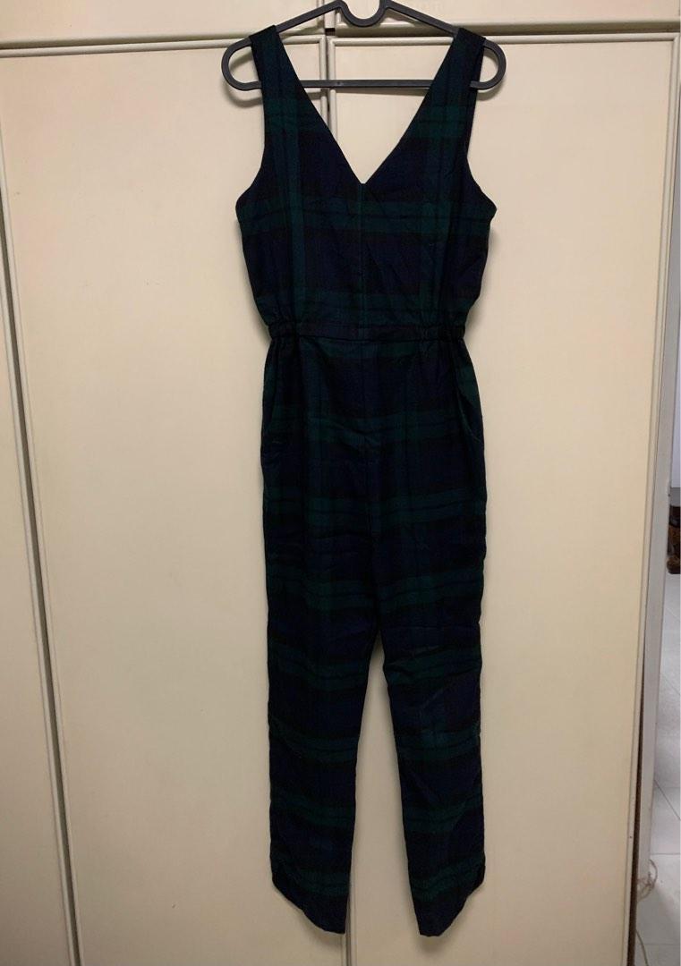 black and dark green jumpsuit, Women's Fashion, Dresses & Sets ...