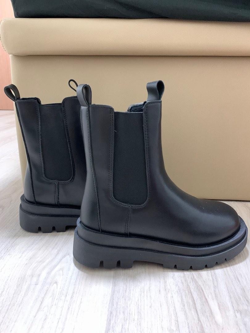black chelsea boots