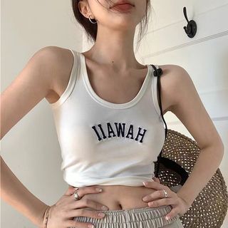 (Category: ) located in . Submitted by the.wardrobe_ (Listing ID 1190734848, Image 1). Description: .