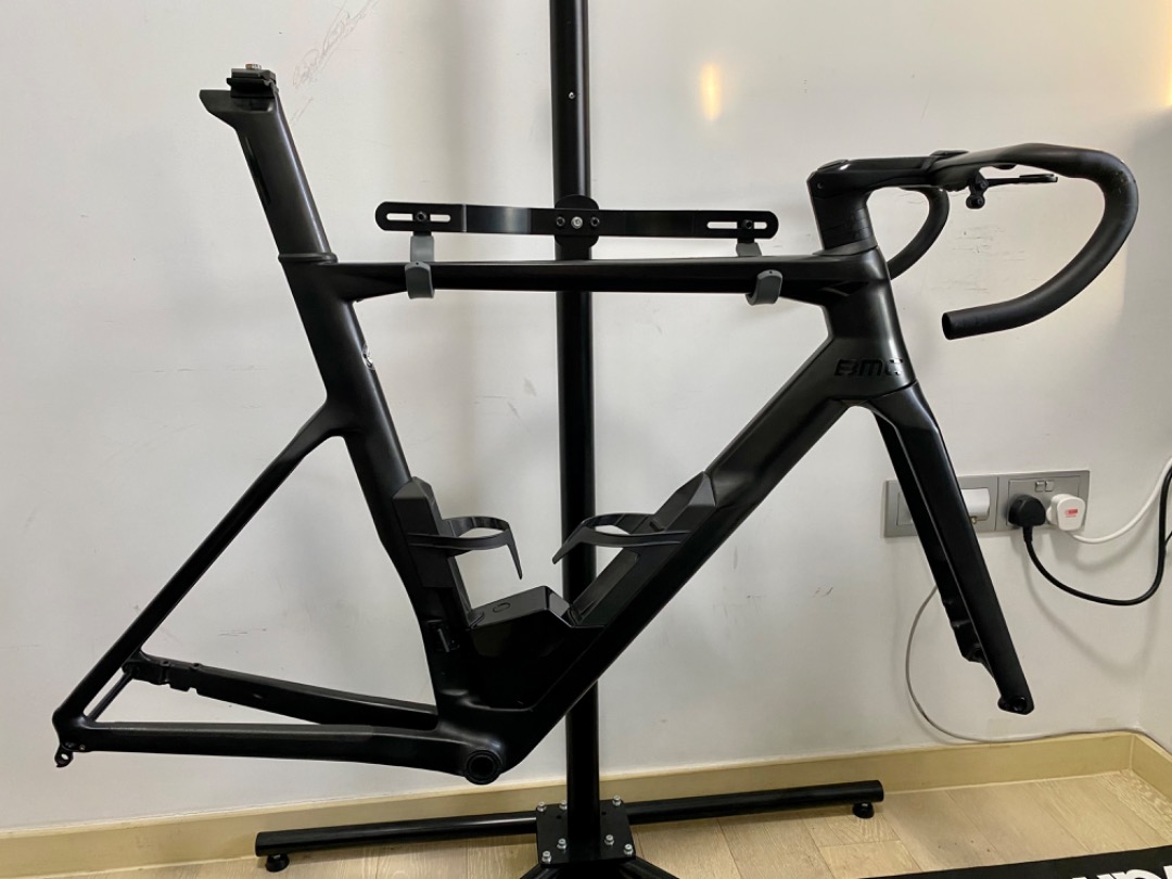 BMC Time Machine R01 MOD Frame set size 56 Sports Equipment
