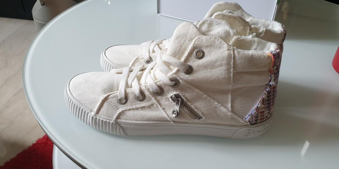 Brand new Blowfish Rev high top white Sneakers