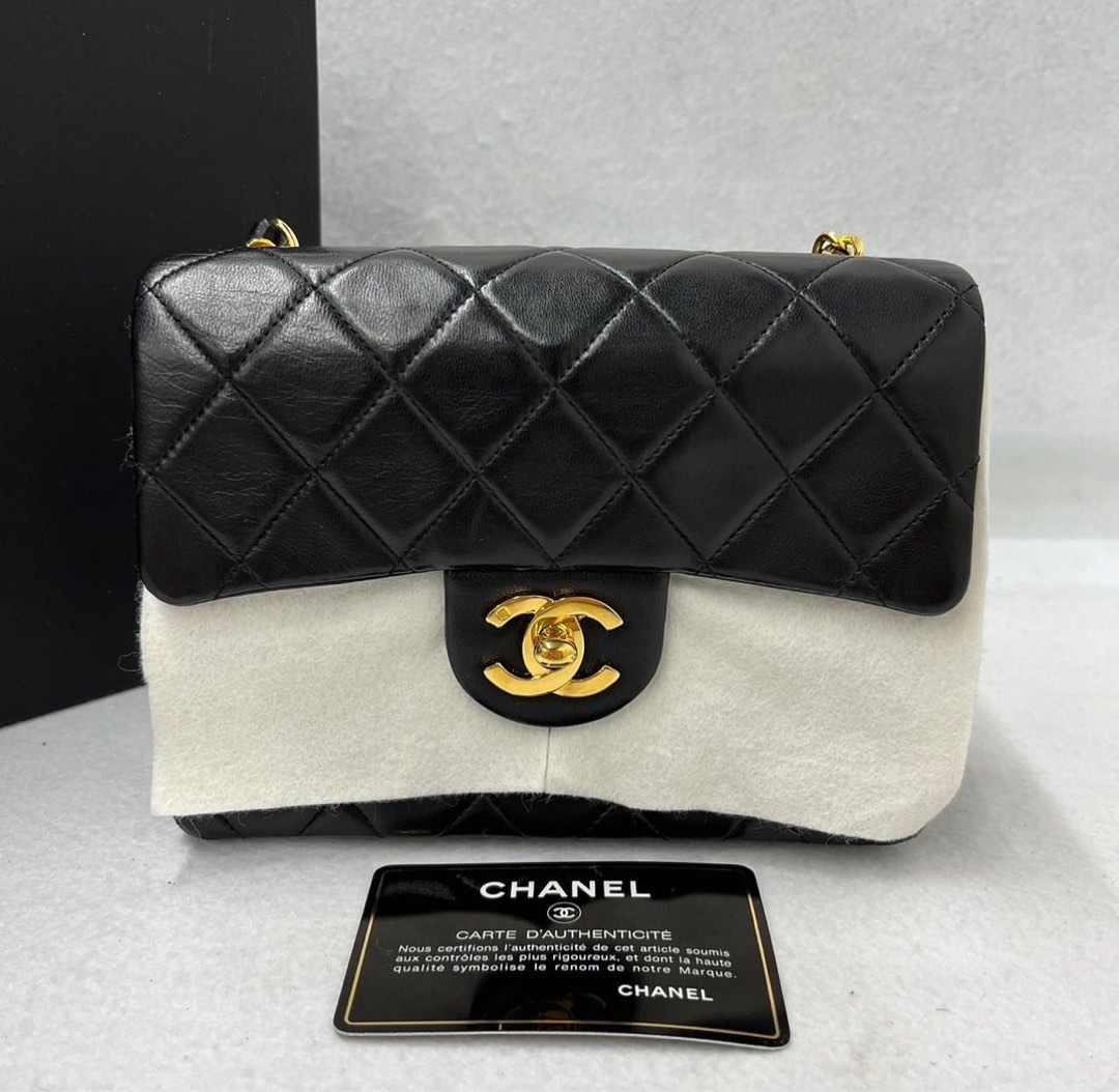Chanel VINTAGE Classic Mini Flap, Luxury, Bags & Wallets on Carousell