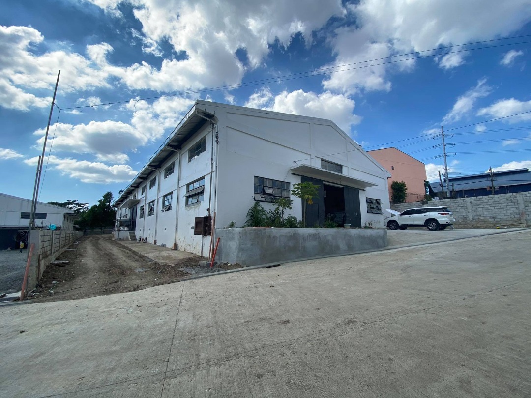 COMMERCIAL WAREHOUSE FOR SALE IN MINDANAO AVENUE NEAR MINDANAO NLEX