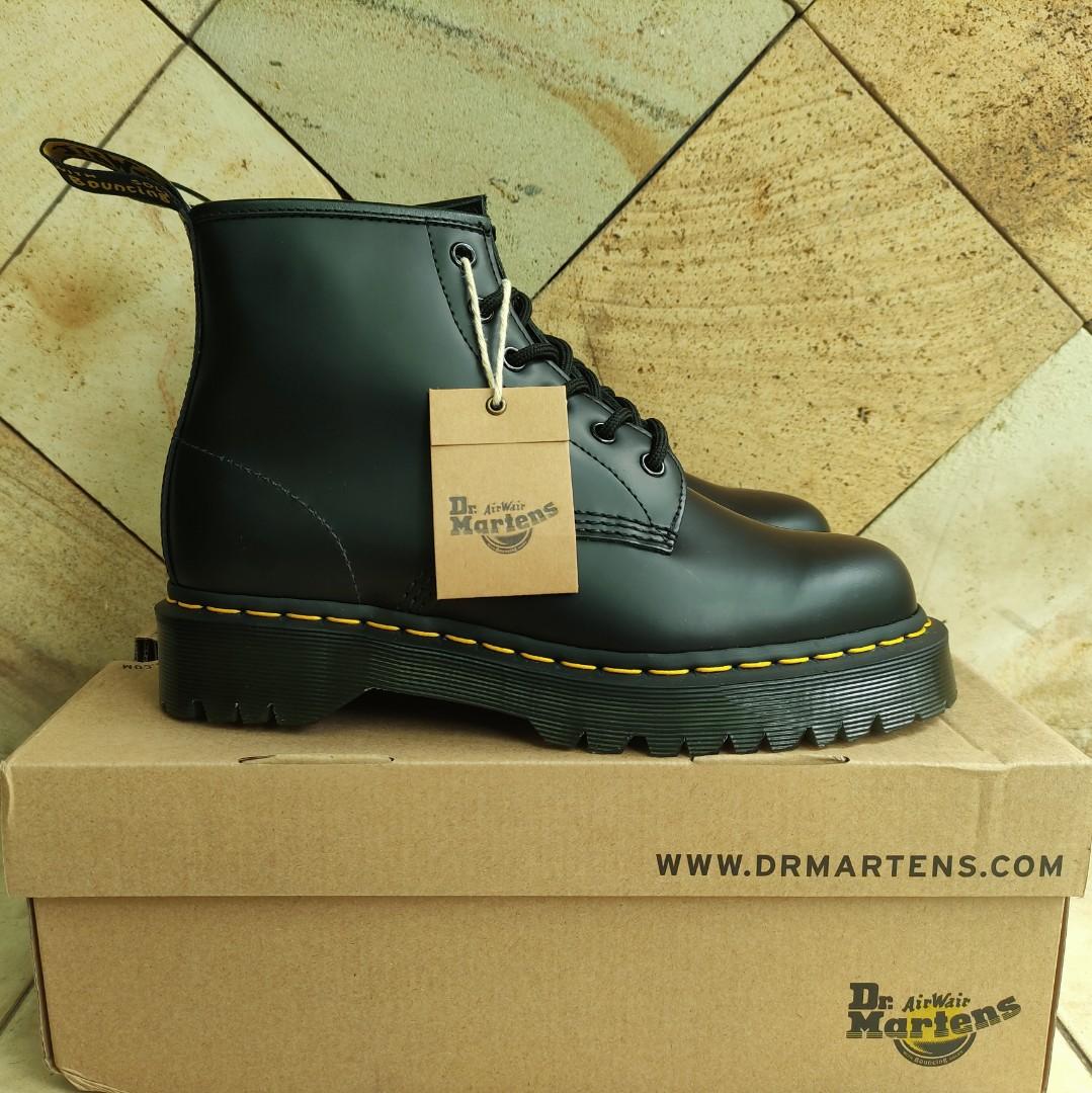 Docmart shop 6 holes