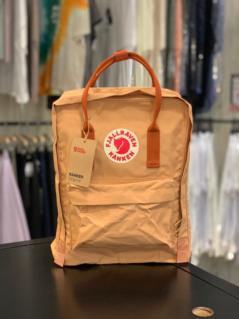 FW22 new colour)Fjallraven Kanken 16L Backpack - Peach Sand