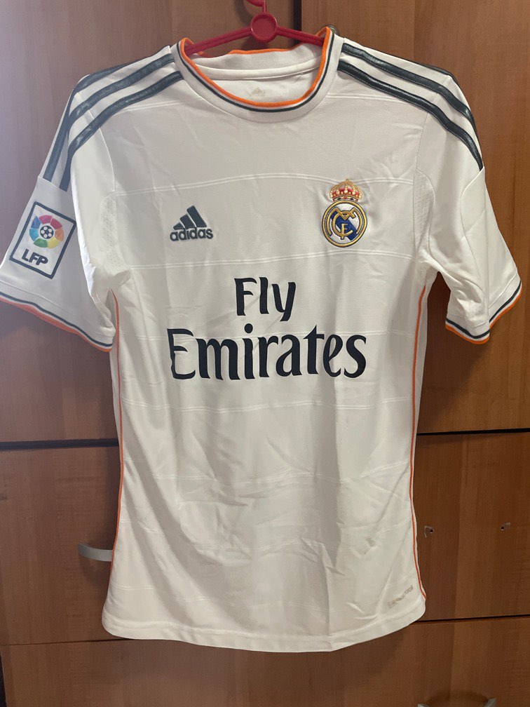 Fly emirates shirt, Men's Fashion, Activewear on Carousell