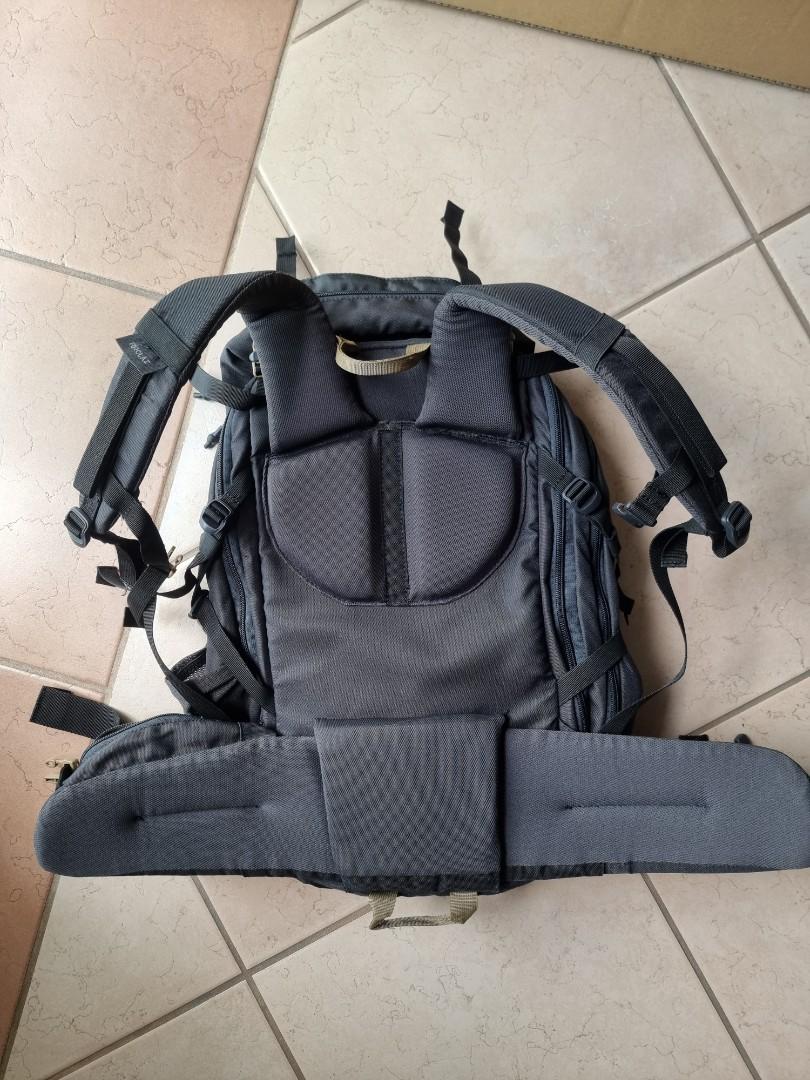 Forclaz 40l Travel 100 Backpack (Black, Decathlon), Sports Equipment ...
