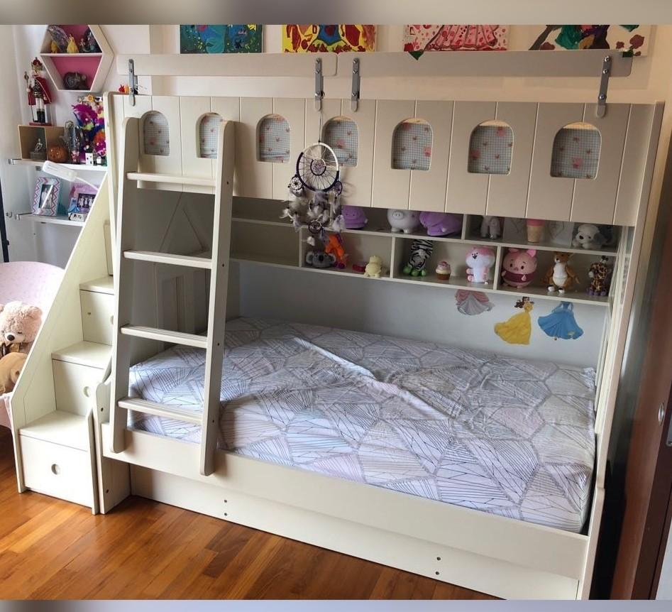 Free well used bunk bed with trundle, Furniture & Home Living